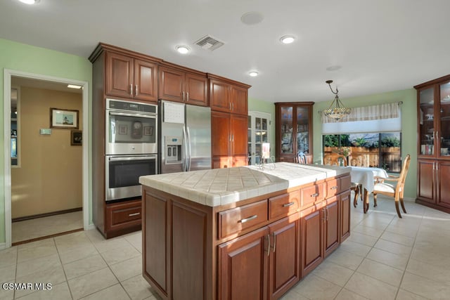 1686 San Rafael Way, Camarillo, CA 93012 — photo 15 of 59