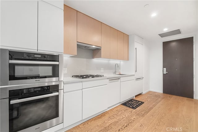 877 Francisco 1003, Los Angeles, CA 90017 — photo 10 of 62