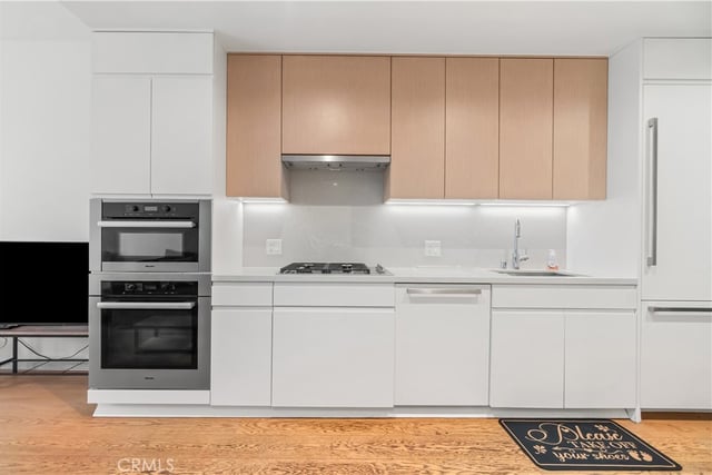 877 Francisco 1003, Los Angeles, CA 90017 — photo 11 of 62