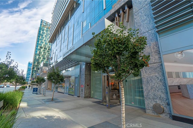 877 Francisco 1003, Los Angeles, CA 90017 — photo 2 of 62