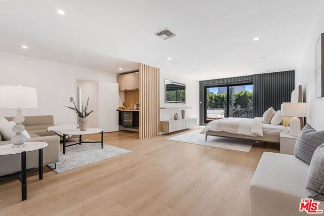 701 Trenton Drive, Beverly Hills, CA 90210 — photo 30 of 51