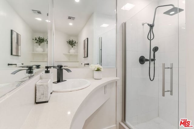 701 Trenton Drive, Beverly Hills, CA 90210 — photo 43 of 51