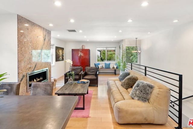 1655 N Beverly Glen Boulevard, Los Angeles, CA 90077 — photo 6 of 39