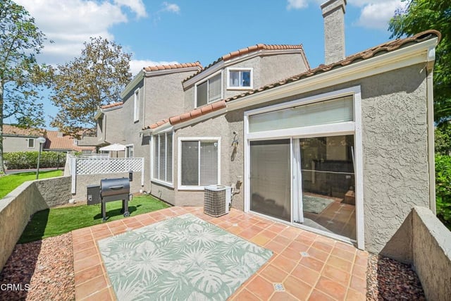 6056 Paseo Encantada, Camarillo, CA 93012 — photo 5 of 51