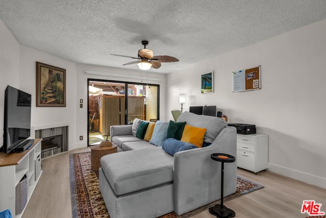 620 W Hyde Park Boulevard 111, Inglewood, CA 90302 — photo 25 of 29
