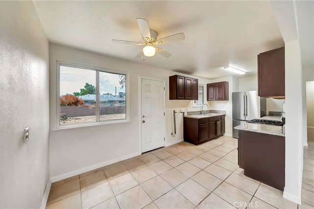45351 Kingtree, Lancaster, CA 93534 — photo 11 of 49
