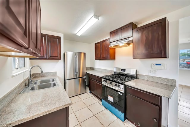 45351 Kingtree, Lancaster, CA 93534 — photo 14 of 49