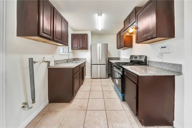 45351 Kingtree, Lancaster, CA 93534 — photo 15 of 49