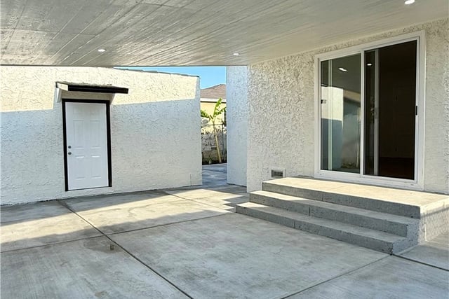 1861 W 94th, Los Angeles, CA 90047 — photo 34 of 39