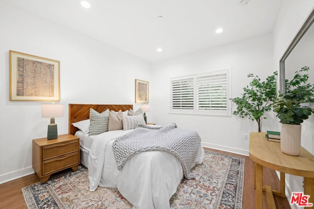 11115 Acama Street 104, Studio City, CA 91602 — photo 11 of 40