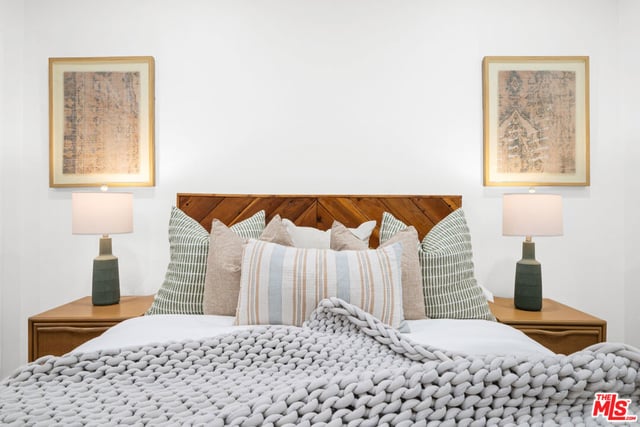 11115 Acama Street 104, Studio City, CA 91602 — photo 19 of 40
