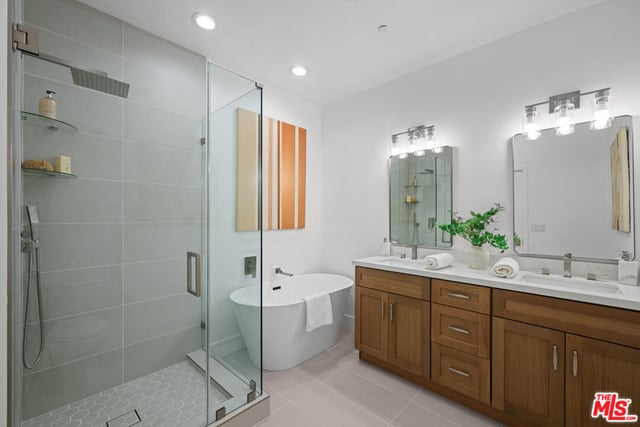 11115 Acama Street 104, Studio City, CA 91602 — photo 9 of 40