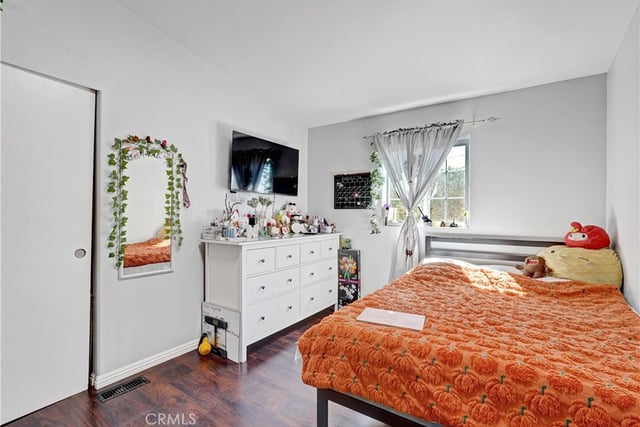 27361 Sierra Highway 260, Canyon Country, CA 91351 — photo 25 of 29