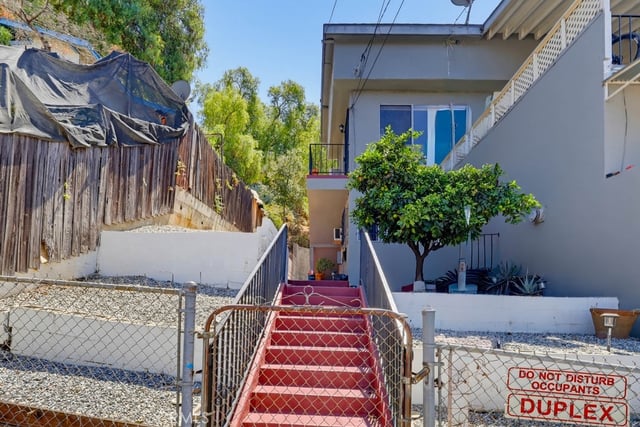 5020 Aldama Street, Los Angeles, CA 90042 — photo 5 of 73