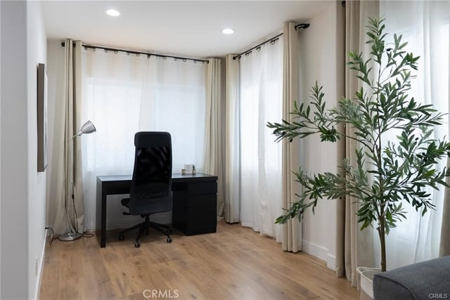 135 N Vendome Street, Los Angeles, CA 90026 — photo 9 of 40