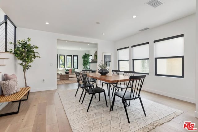 1015 S Tremaine Avenue, Los Angeles, CA 90019 — photo 10 of 55