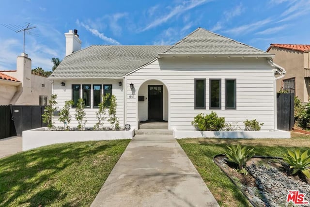 1015 S Tremaine Avenue, Los Angeles, CA 90019 — photo 2 of 55