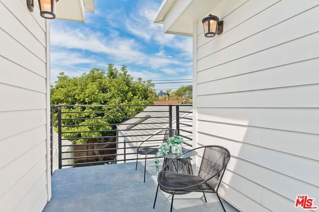 1015 S Tremaine Avenue, Los Angeles, CA 90019 — photo 26 of 55
