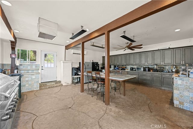 7227 Spigno Place, Agua Dulce, CA 91390 — photo 10 of 75