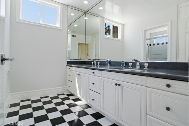 5320 Louise Avenue, Encino, CA 91316 — photo 42 of 64