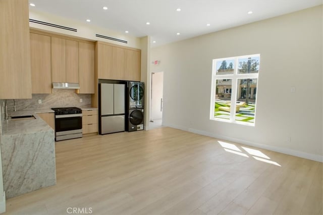 5320 Louise Avenue, Encino, CA 91316 — photo 55 of 64