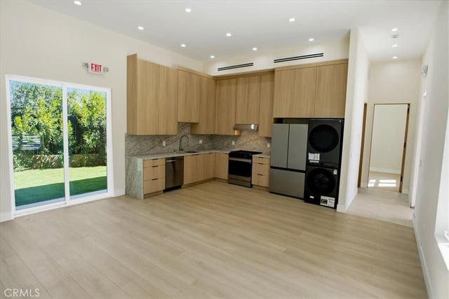 5320 Louise Avenue, Encino, CA 91316 — photo 56 of 64