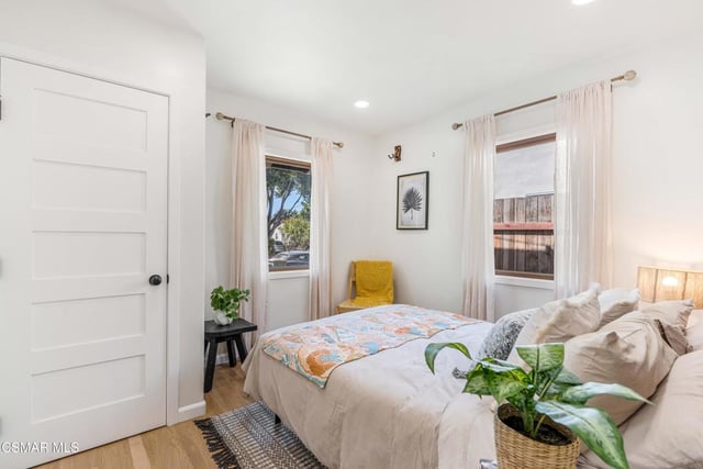 115 W Center Street, Ventura, CA 93001 — photo 19 of 32