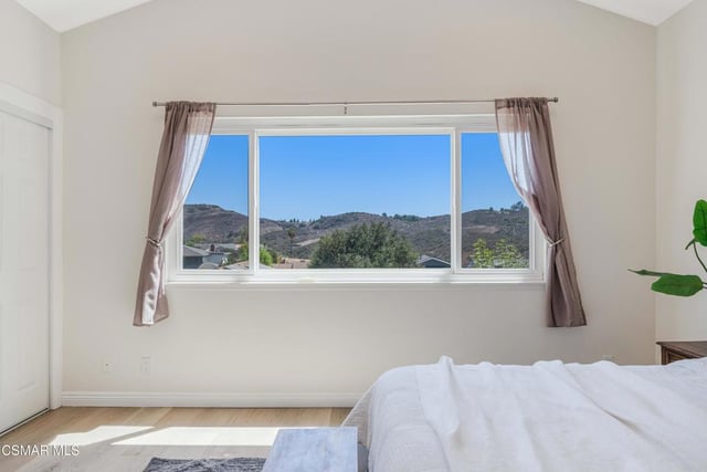 688 Velarde Drive, Thousand Oaks, CA 91360 — photo 20 of 35