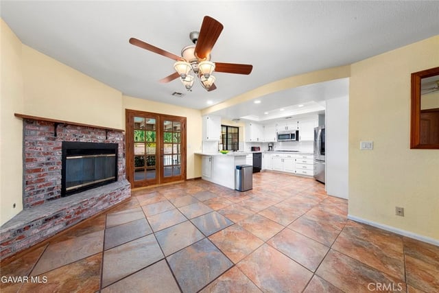 43029 Ed Halley, Lancaster, CA 93536 — photo 11 of 45