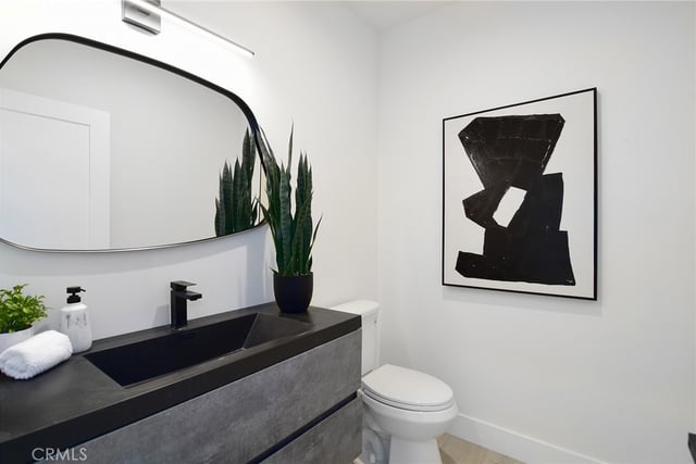 20100 Hatteras Street, Woodland Hills, CA 91367 — photo 15 of 43