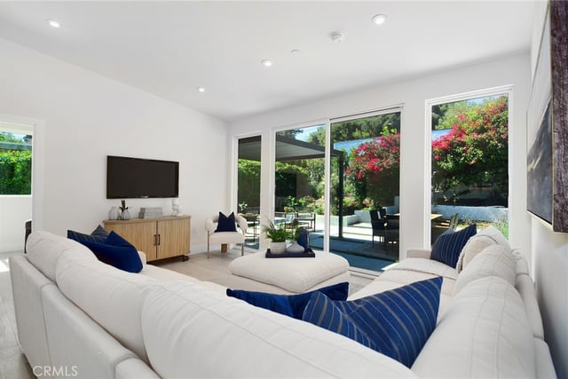 20100 Hatteras Street, Woodland Hills, CA 91367 — photo 17 of 43