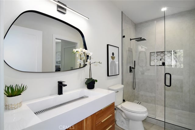 20100 Hatteras Street, Woodland Hills, CA 91367 — photo 26 of 43