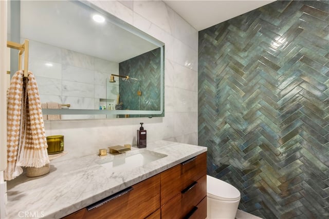 1735 N Fuller Avenue 445, Los Angeles, CA 90046 — photo 22 of 33