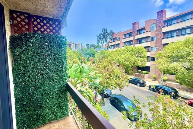 1735 N Fuller Avenue 445, Los Angeles, CA 90046 — photo 25 of 33