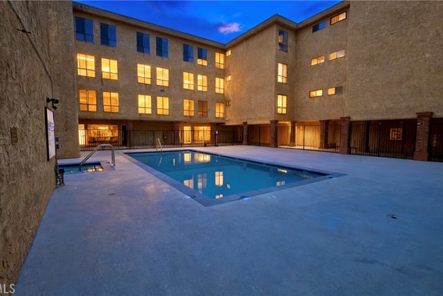 1735 N Fuller Avenue 445, Los Angeles, CA 90046 — photo 27 of 33