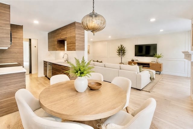 1735 N Fuller Avenue 445, Los Angeles, CA 90046 — photo 9 of 33