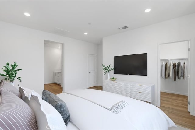 27323 Seven Oaks Lane, Valencia, CA 91381 — photo 15 of 47