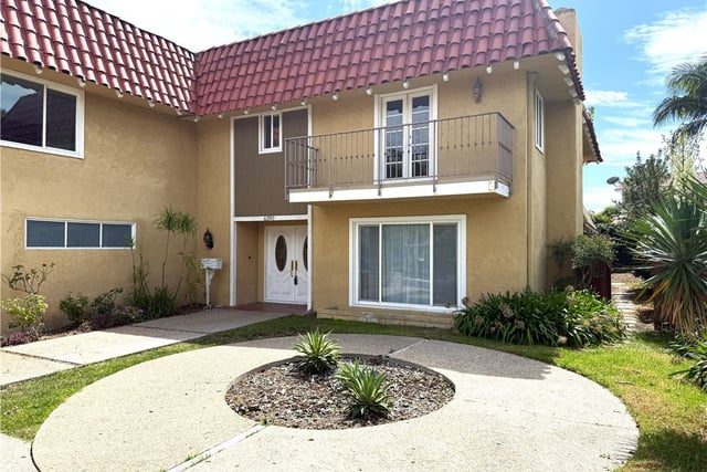 6390 E Bixby Hill, Long Beach, CA 90815 — photo 4 of 34