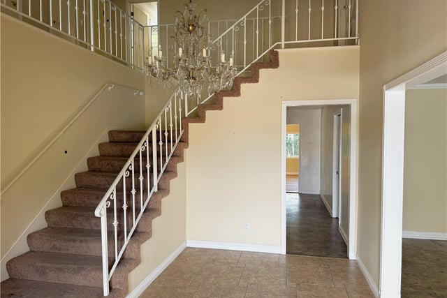 6390 E Bixby Hill, Long Beach, CA 90815 — photo 5 of 34