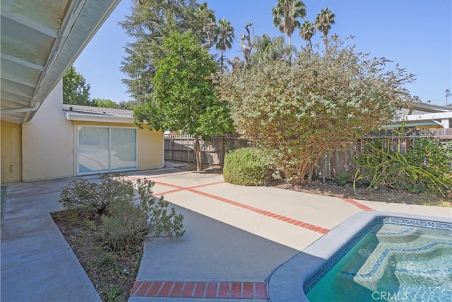 19841 Hamlin Street, Woodland Hills, CA 91367 — photo 31 of 39