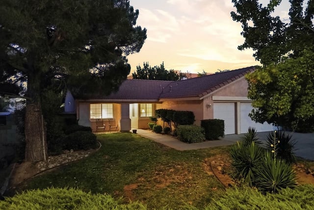 40324 Homeridge, Palmdale, CA 93551 — photo 2 of 41
