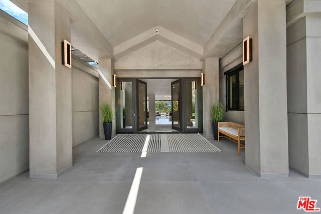4423 Bergamo Drive, Los Angeles, CA 91436 — photo 5 of 45