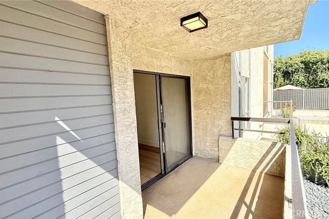 225 N Rose Street 104, Burbank, CA 91505 — photo 20 of 21