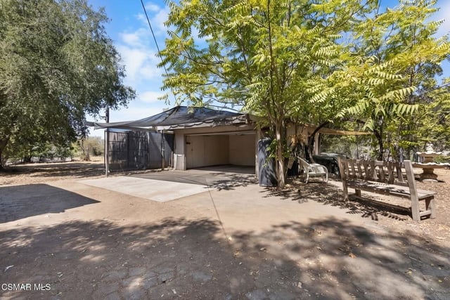 5631 Foothill Drive, Agoura Hills, CA 91301 — photo 26 of 48