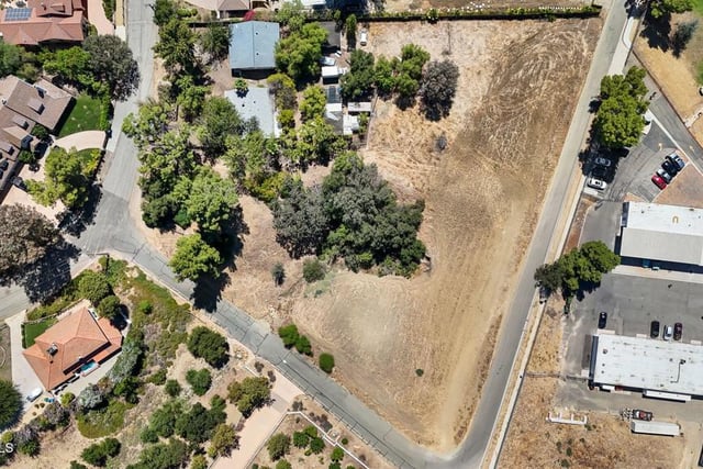 5631 Foothill Drive, Agoura Hills, CA 91301 — photo 30 of 48