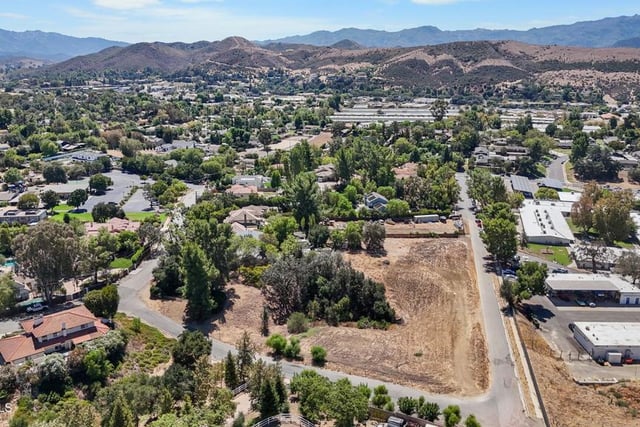 5631 Foothill Drive, Agoura Hills, CA 91301 — photo 32 of 48