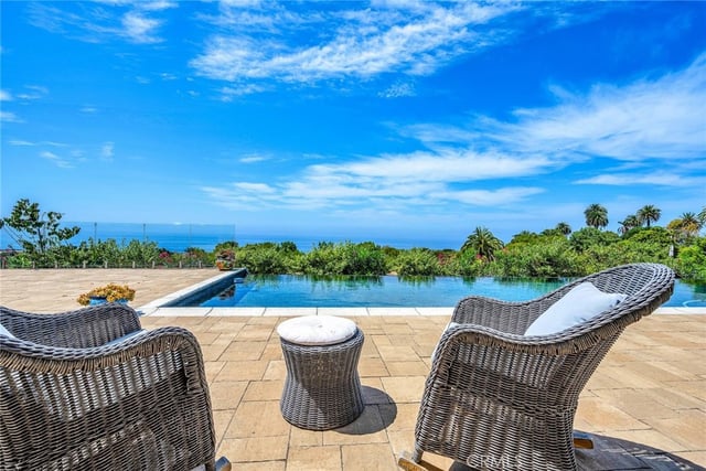 30327 Via Cambron, Rancho Palos Verdes, CA 90275 — photo 3 of 17
