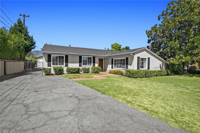 151 E Wistaria, Arcadia, CA 91006 — photo 2 of 44