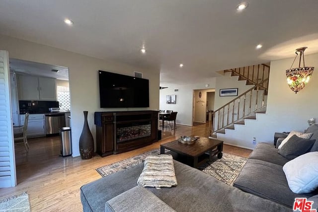 5407 Isabella Court, Agoura Hills, CA 91301 — photo 7 of 16
