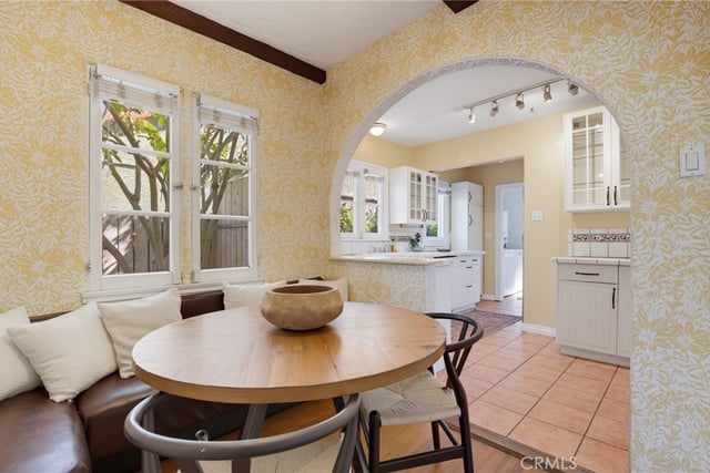 2240 Pine Avenue, Long Beach, CA 90806 — photo 15 of 27